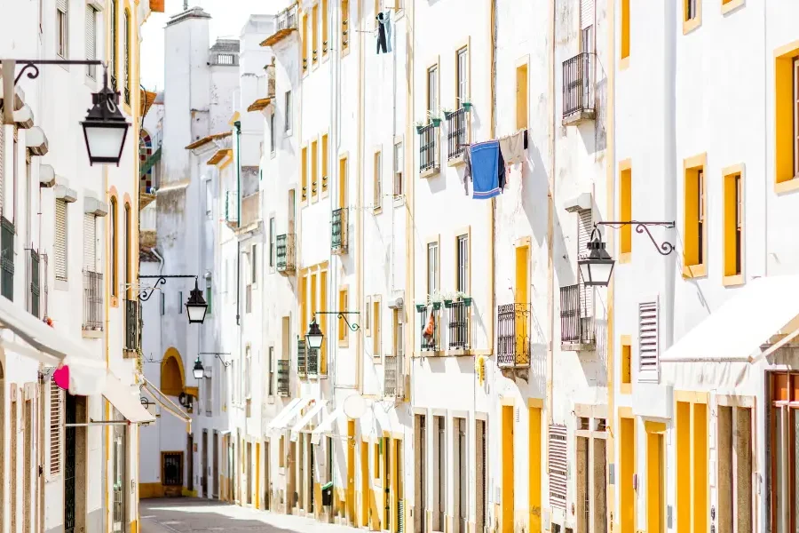 Évora